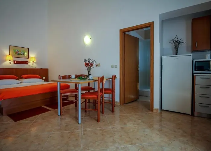 Family-friendly With Swimming Pool Nevidjane, Pasman - 18054 Neviđane