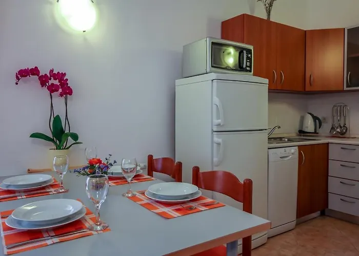 Апартаменты Family-friendly With Swimming Pool Nevidjane, Pasman - 18054