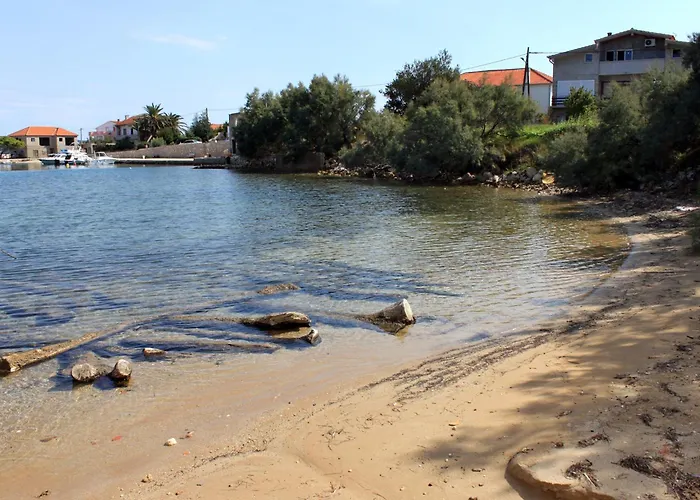 Family-friendly With Swimming Pool Nevidjane, Pasman - 18054 شقة