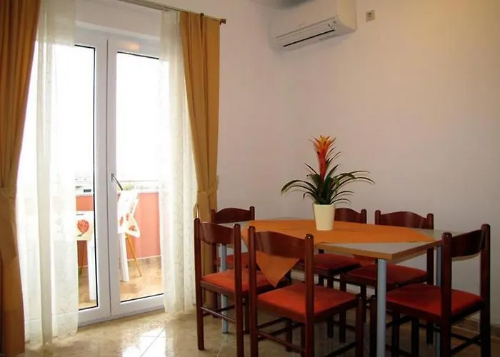 아파트 Family-friendly With Swimming Pool Nevidjane, Pasman - 18054 Neviđane